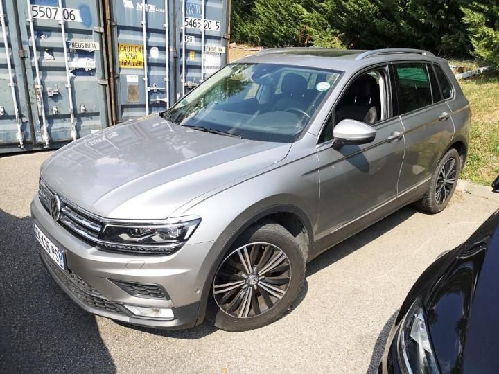 VOLKSWAGEN TIGUAN 2017 wvgzzz5nzhw884453