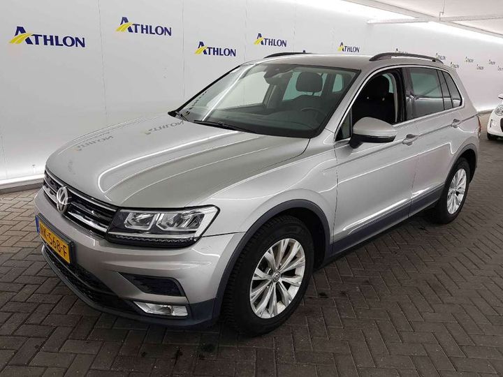 VOLKSWAGEN TIGUAN 2017 wvgzzz5nzhw884706