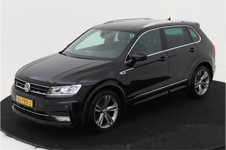 VOLKSWAGEN TIGUAN 2017 wvgzzz5nzhw886973