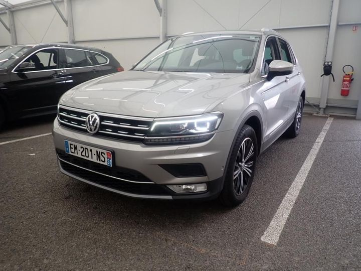 VOLKSWAGEN TIGUAN 2017 wvgzzz5nzhw909416