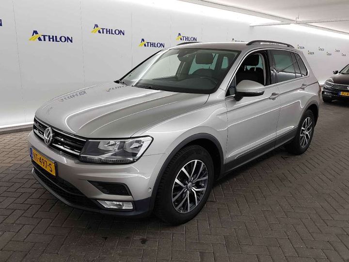 VOLKSWAGEN TIGUAN 2017 wvgzzz5nzhw913636