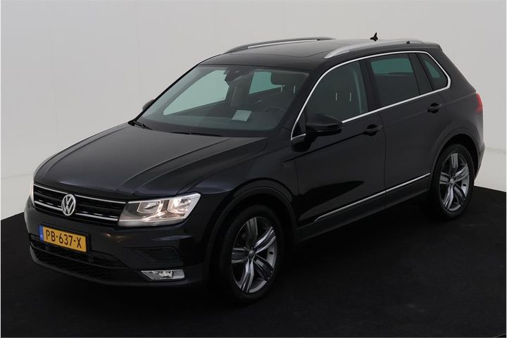 VOLKSWAGEN TIGUAN 2017 wvgzzz5nzhw927130