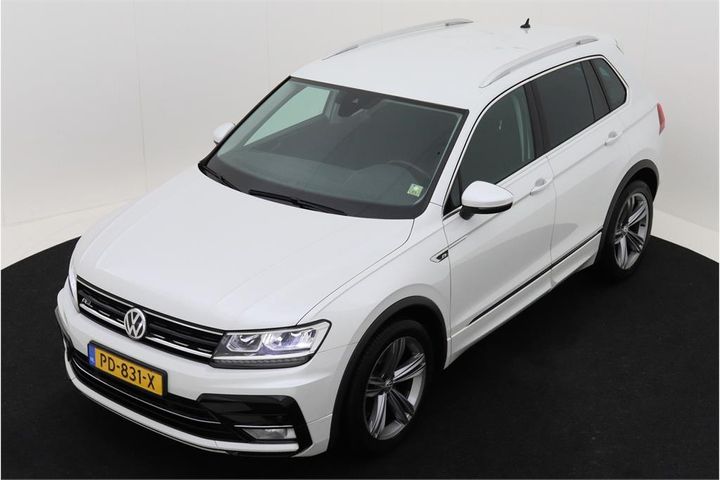 VOLKSWAGEN TIGUAN 2017 wvgzzz5nzhw939139