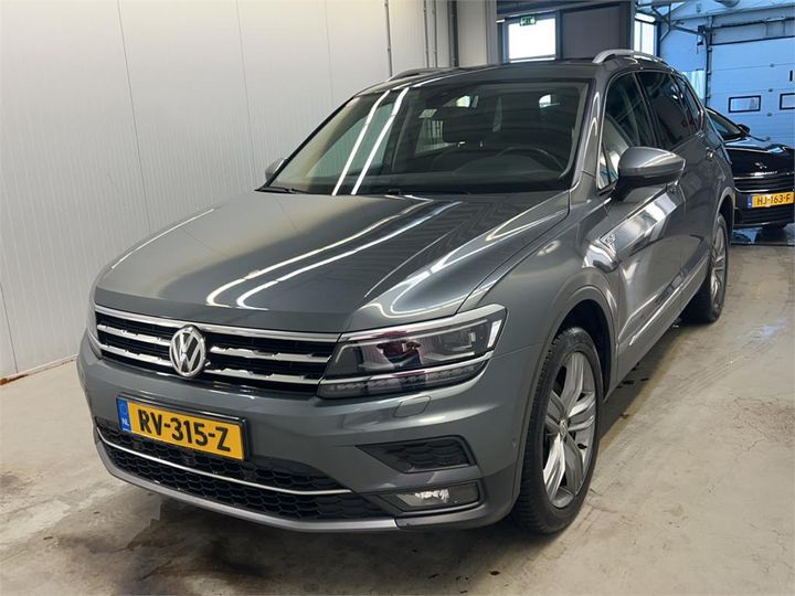 VOLKSWAGEN TIGUAN 2018 wvgzzz5nzjm045120