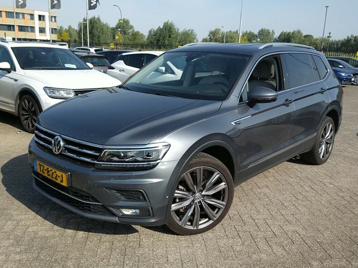 VOLKSWAGEN TIGUAN 2018 wvgzzz5nzjm054732