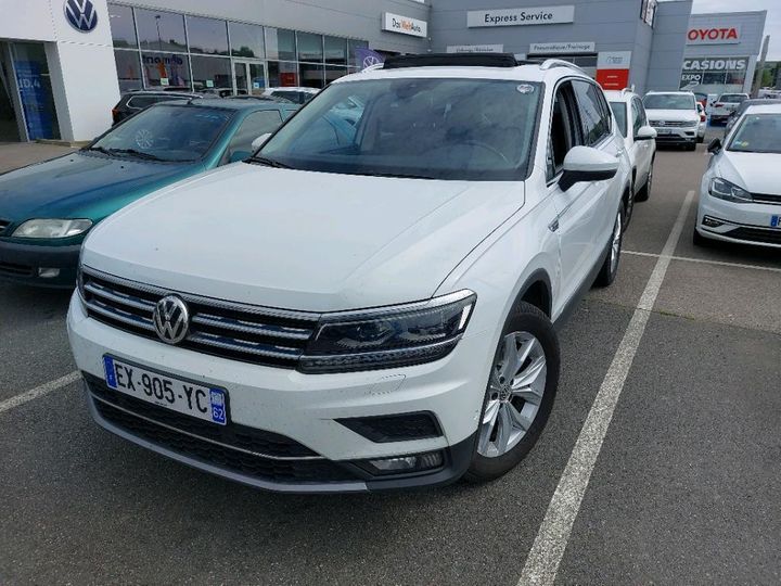 VOLKSWAGEN TIGUAN ALLSPACE 2018 wvgzzz5nzjm063351