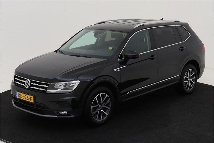 VOLKSWAGEN TIGUAN 2018 wvgzzz5nzjm080524