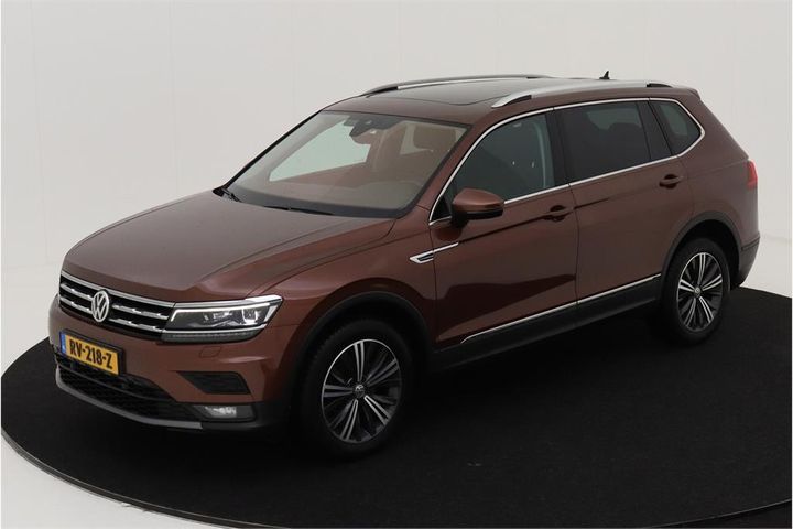 VOLKSWAGEN TIGUAN ALLSPACE 2018 wvgzzz5nzjm097227