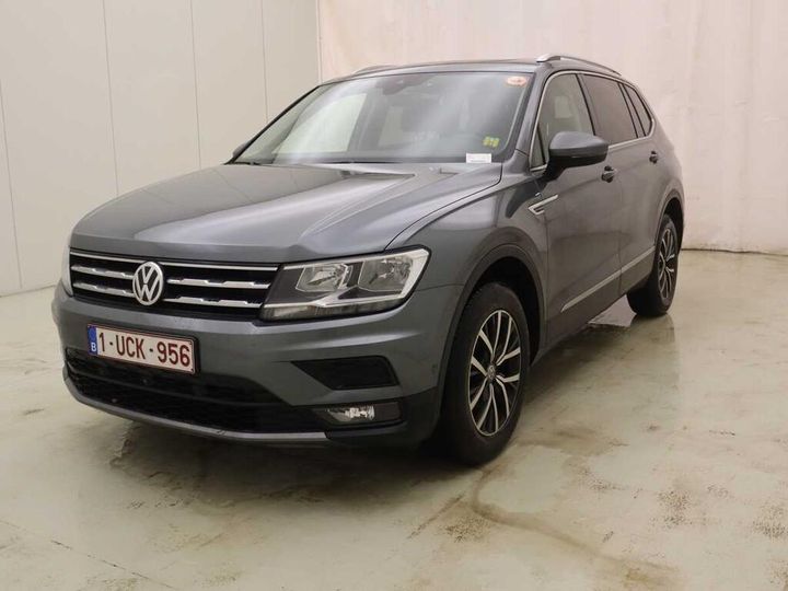 VOLKSWAGEN TIGUAN 2018 wvgzzz5nzjm114423