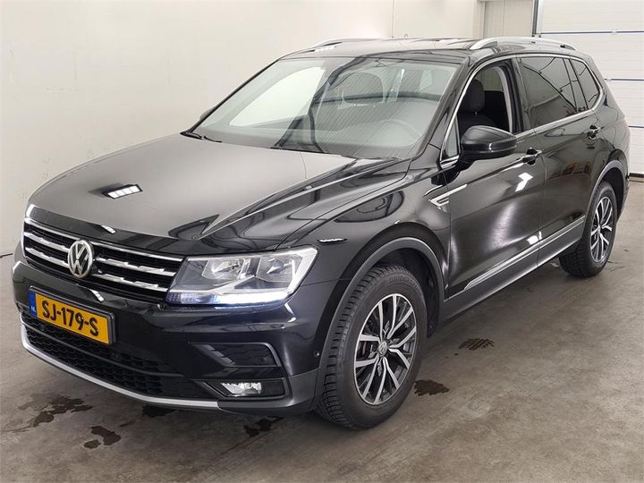 VOLKSWAGEN TIGUAN 2018 wvgzzz5nzjm121535