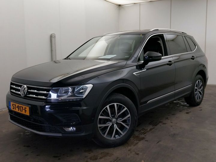 VOLKSWAGEN TIGUAN 2018 wvgzzz5nzjm125458