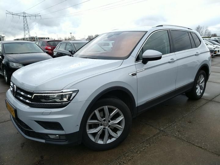 VOLKSWAGEN TIGUAN 2018 wvgzzz5nzjm125924