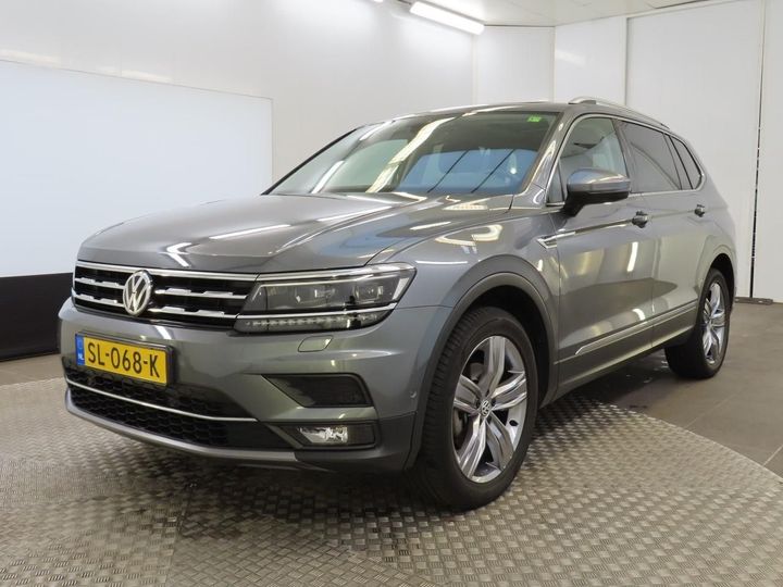 VOLKSWAGEN TIGUAN ALLSPACE 2018 wvgzzz5nzjm128806