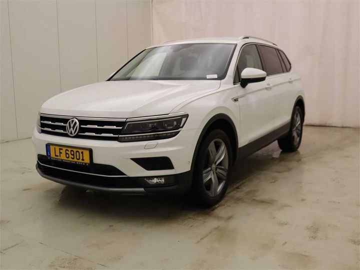 VOLKSWAGEN TIGUAN 2018 wvgzzz5nzjm132670