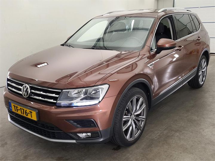 VOLKSWAGEN TIGUAN 2018 wvgzzz5nzjm142426