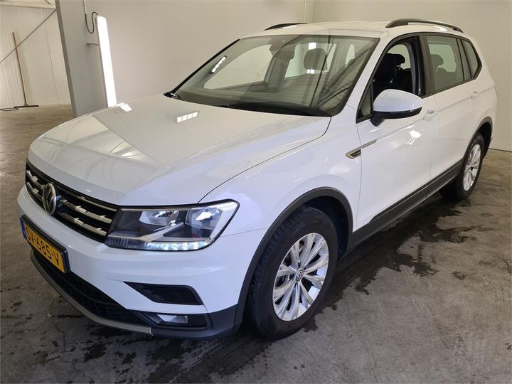 VOLKSWAGEN TIGUAN 2018 wvgzzz5nzjm145381