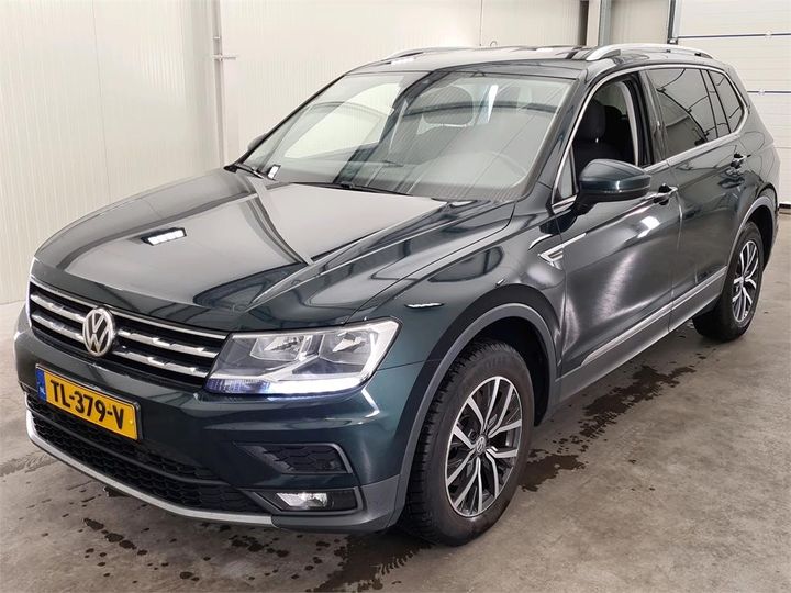 VOLKSWAGEN TIGUAN 2018 wvgzzz5nzjm153779