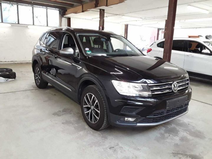 VOLKSWAGEN TIGUAN 1.4 TSI 2018 wvgzzz5nzjm156448