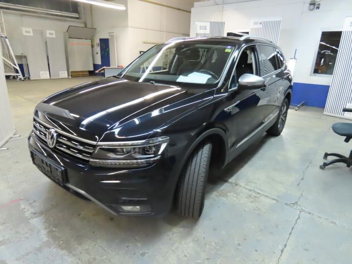 VOLKSWAGEN TIGUAN 2018 wvgzzz5nzjm160929