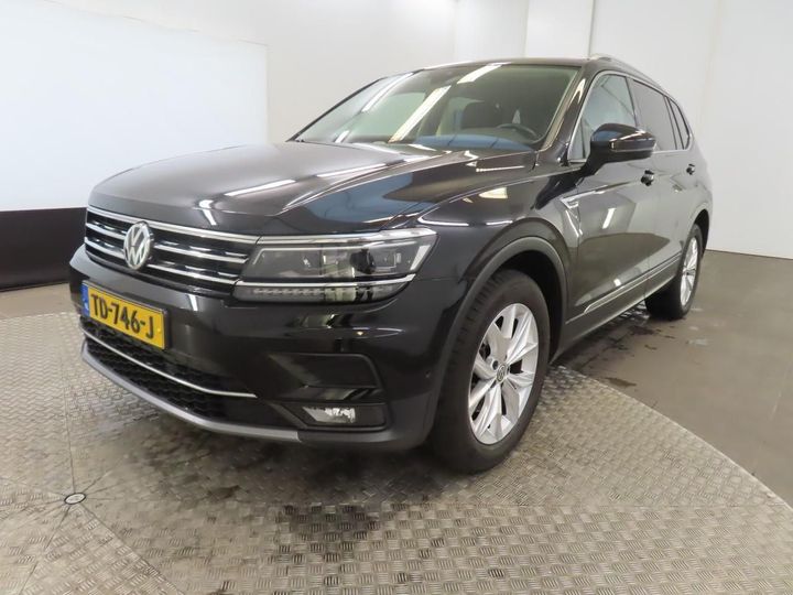 VOLKSWAGEN TIGUAN ALLSPACE 2018 wvgzzz5nzjm161307