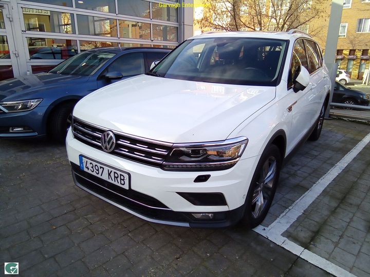 VOLKSWAGEN TIGUAN 2018 wvgzzz5nzjm173087