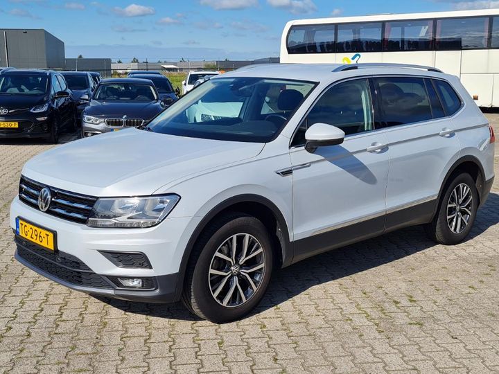 VOLKSWAGEN NULL 2018 wvgzzz5nzjm173927