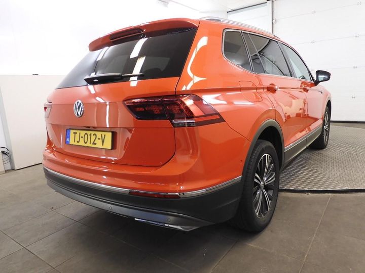 VOLKSWAGEN TIGUAN ALLSPACE 2018 wvgzzz5nzjm180405