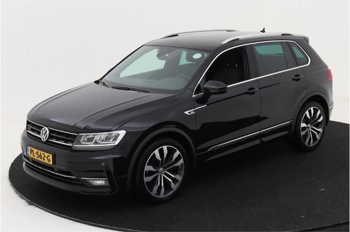 VOLKSWAGEN TIGUAN 2017 wvgzzz5nzjw310528