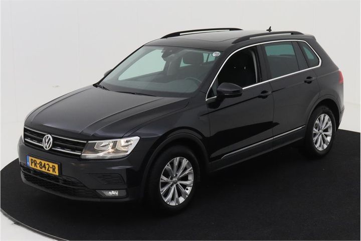 VOLKSWAGEN TIGUAN 2017 wvgzzz5nzjw318568