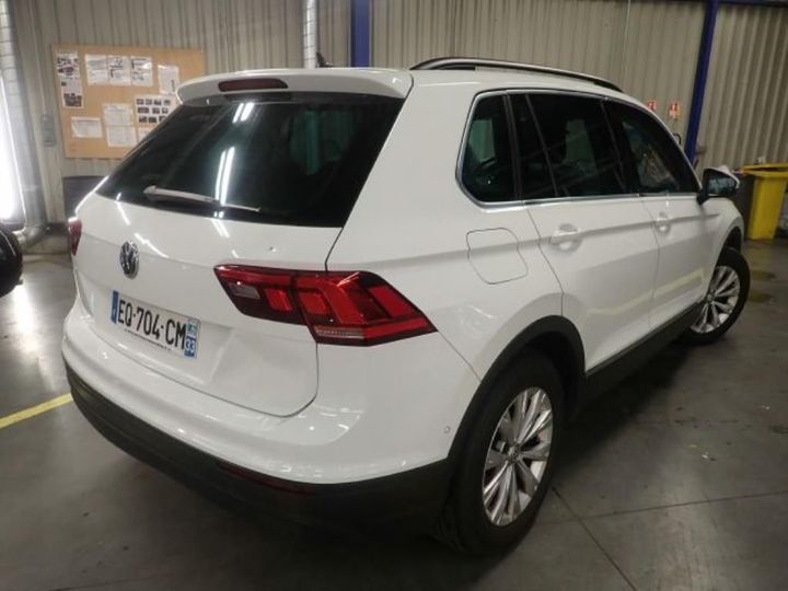 VOLKSWAGEN TIGUAN 2017 wvgzzz5nzjw319498