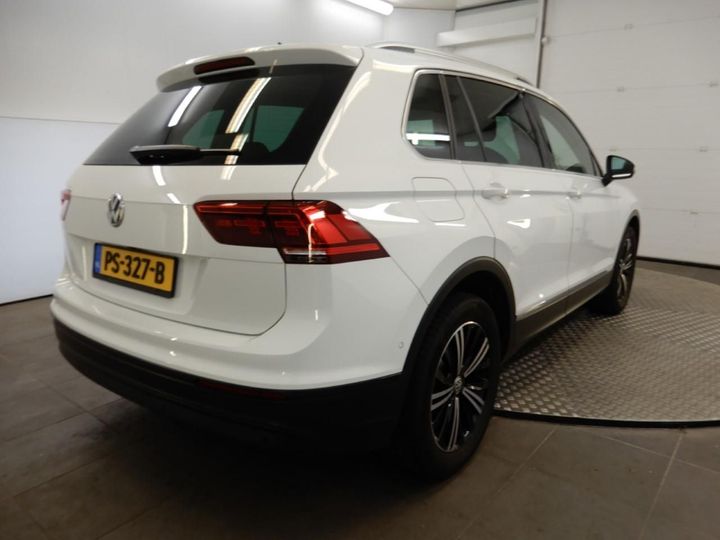 VOLKSWAGEN TIGUAN 2017 wvgzzz5nzjw322627