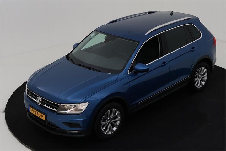 VOLKSWAGEN TIGUAN 2017 wvgzzz5nzjw328564