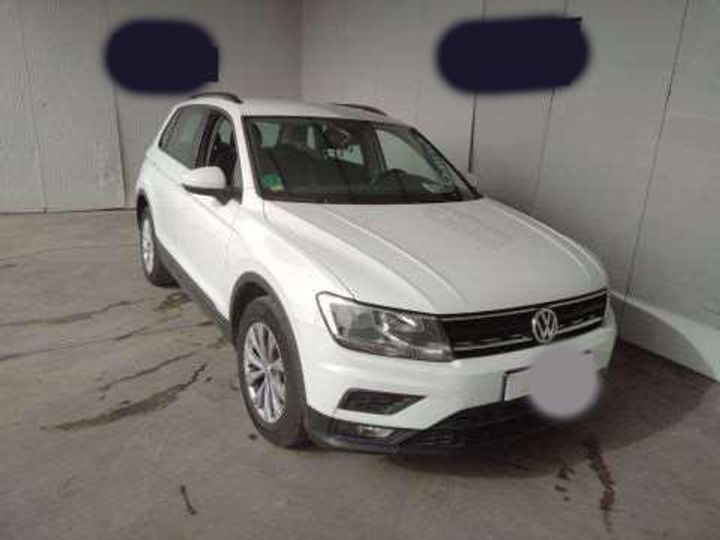 VOLKSWAGEN TIGUAN 2017 wvgzzz5nzjw330613