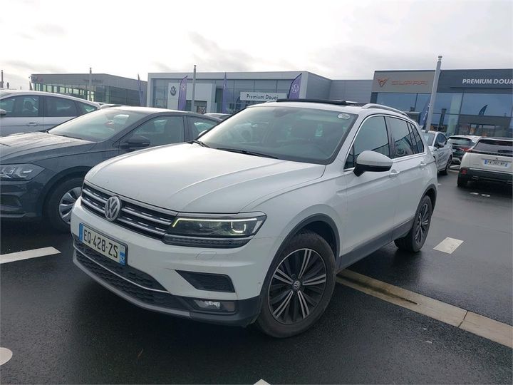 VOLKSWAGEN TIGUAN 2017 wvgzzz5nzjw330917