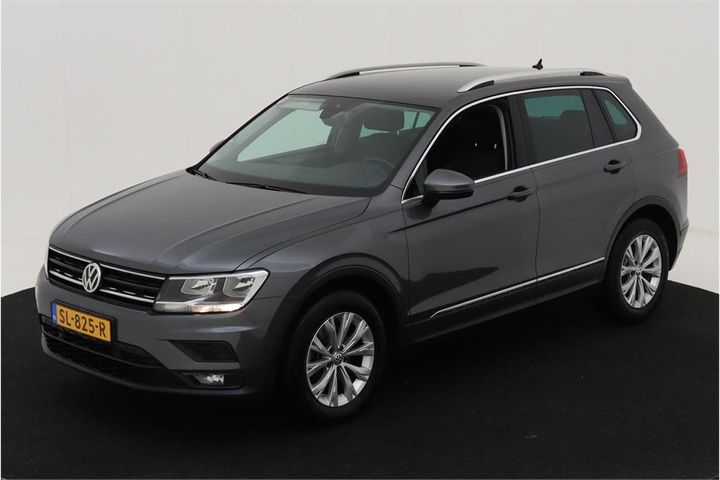 VOLKSWAGEN TIGUAN 2018 wvgzzz5nzjw334894