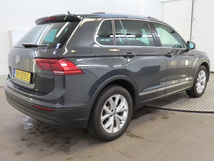 VOLKSWAGEN TIGUAN 2018 wvgzzz5nzjw343698