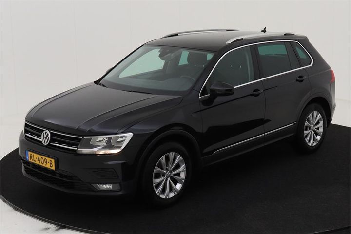 VOLKSWAGEN TIGUAN 2018 wvgzzz5nzjw348245