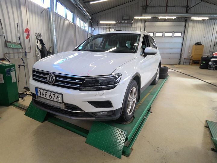 VW TIGUAN 2017 wvgzzz5nzjw351084