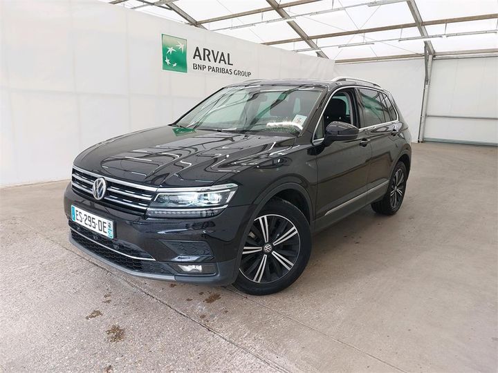 VOLKSWAGEN TIGUAN 2017 wvgzzz5nzjw354600