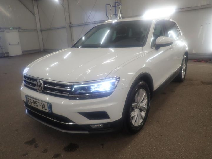 VOLKSWAGEN TIGUAN 2017 wvgzzz5nzjw360464