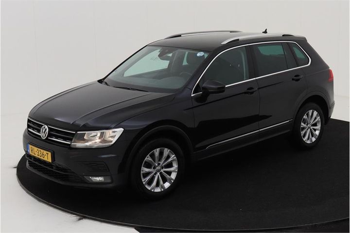 VOLKSWAGEN TIGUAN 2018 wvgzzz5nzjw362234