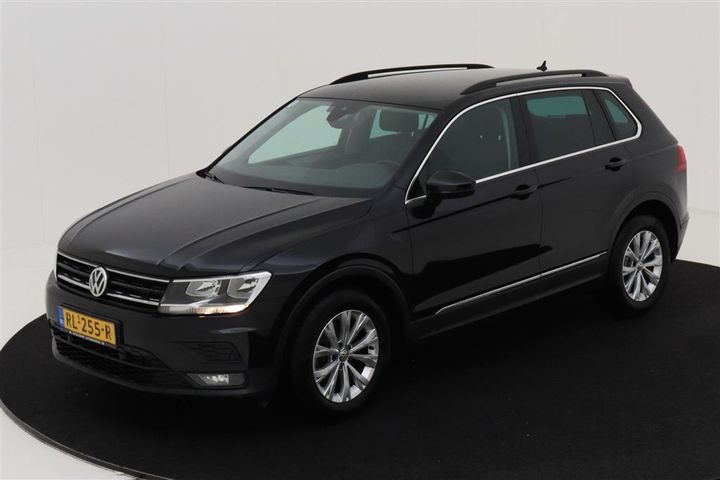 VOLKSWAGEN TIGUAN 2018 wvgzzz5nzjw365704