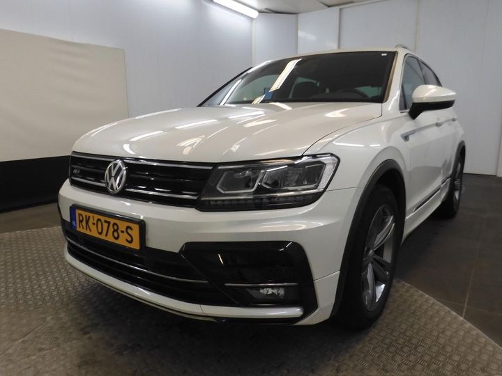 VOLKSWAGEN TIGUAN 2018 wvgzzz5nzjw366600