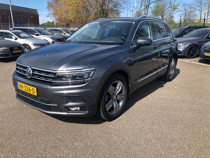 VOLKSWAGEN TIGUAN 2018 wvgzzz5nzjw368418