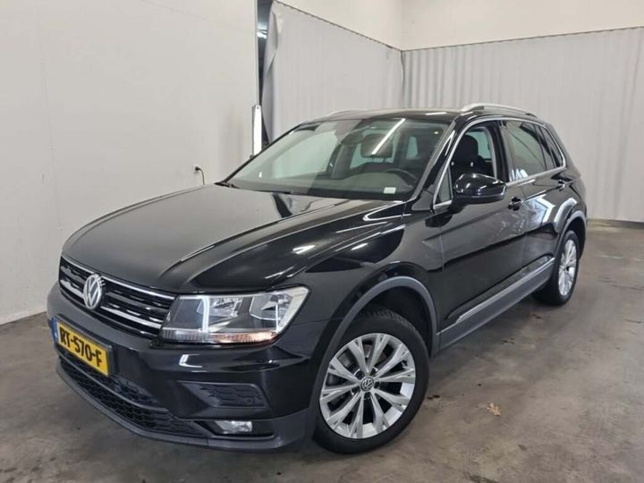 VOLKSWAGEN TIGUAN 2018 wvgzzz5nzjw371385