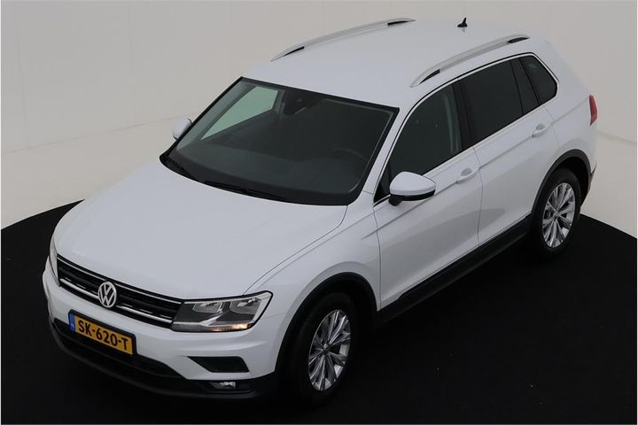 VOLKSWAGEN TIGUAN 2018 wvgzzz5nzjw375749