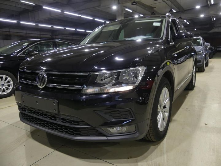 VOLKSWAGEN TIGUAN 2018 wvgzzz5nzjw377939