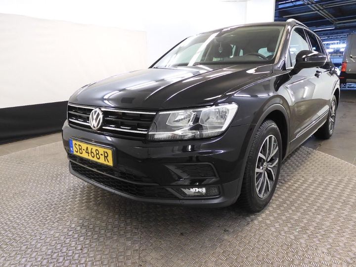 VOLKSWAGEN TIGUAN 2018 wvgzzz5nzjw390229