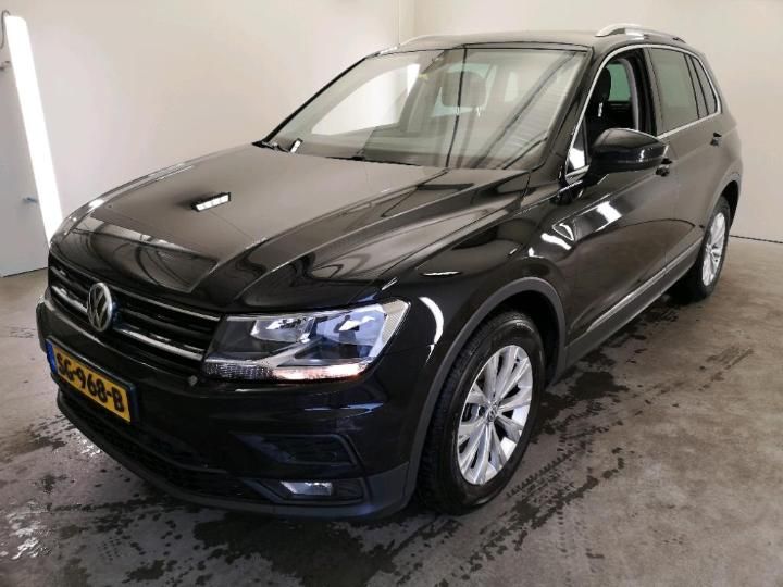 VOLKSWAGEN TIGUAN 2018 wvgzzz5nzjw400904