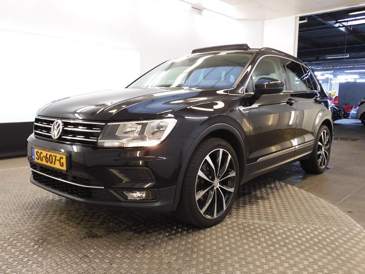 VOLKSWAGEN TIGUAN 2018 wvgzzz5nzjw405044